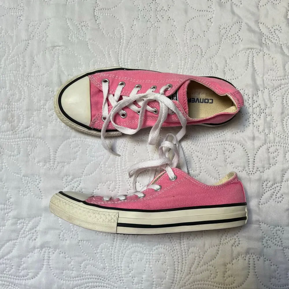 Converse Chuck Taylor All Stars Size 2